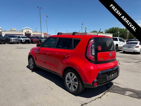 Used 2016 Kia Soul + image 14