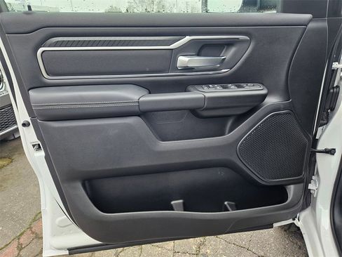 New 2026 RAM 1500 4x4 Crew Cab image 11
