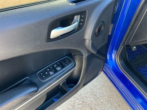 Used 2020 Dodge Charger SXT w/ Leather Interior Group RWD image 12