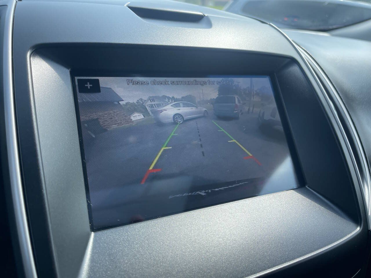 Used 2019 Ford Edge SEL w/ Equipment Group 201A AWD/4WD image 9