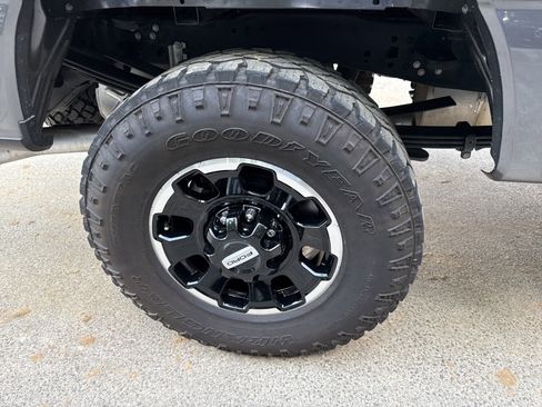 Used 2025 Ford F350 XLT w/ Tremor Off-Road Package AWD/4WD image 18
