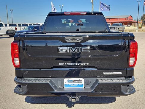 Used 2022 GMC Sierra 1500 Elevation w/ LPO, Elevation Black Package image 6