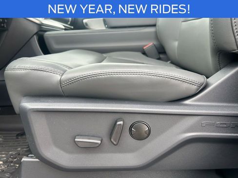 New 2026 Ford Expedition Max Active image 15