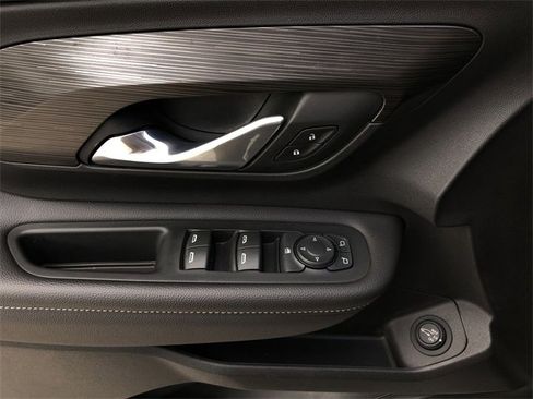 Used 2022 GMC Terrain SLE w/ Driver Convenience Package image 21