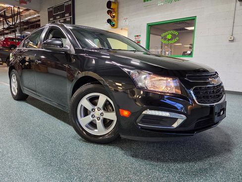 Used 2015 Chevrolet Cruze LT FWD image 12