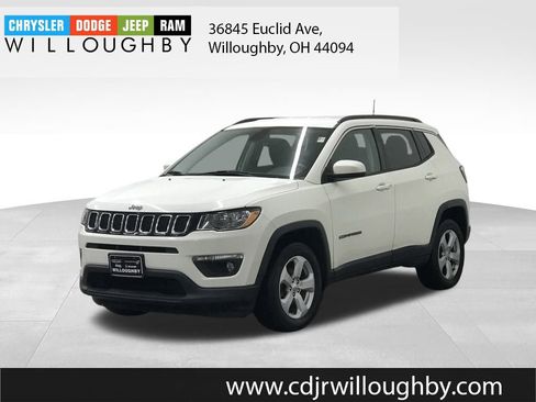 Used 2018 Jeep Compass Latitude w/ Cold Weather Group image 1