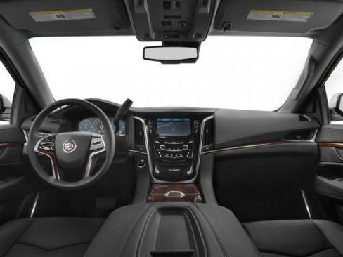 Used 2015 Cadillac Escalade Premium image 10