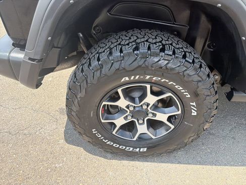 Used 2022 Jeep Wrangler Rubicon w/ Cold Weather Group AWD/4WD image 29