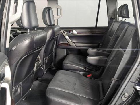 Used 2017 Lexus GX 460 Premium AWD/4WD image 18