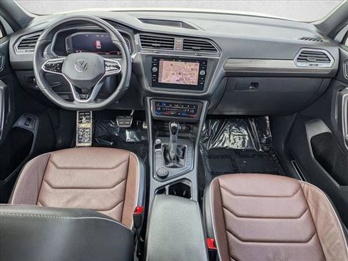 Used 2024 Volkswagen Tiguan SEL R-Line AWD/4WD image 18