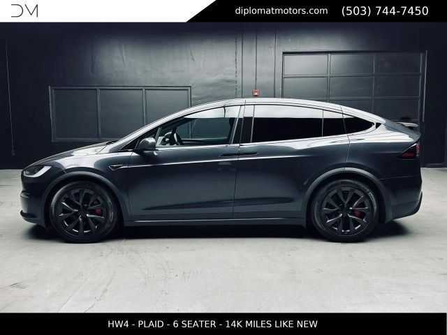 Used 2025 Tesla Model X Plaid AWD/4WD image 3