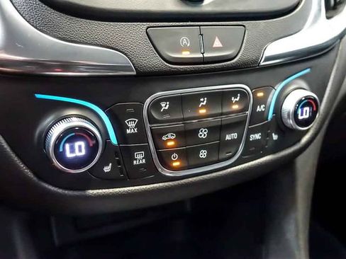Certified 2024 Chevrolet Equinox LT AWD/4WD image 23