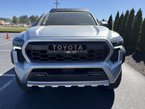 Certified 2025 Toyota Tacoma Trailhunter image 7