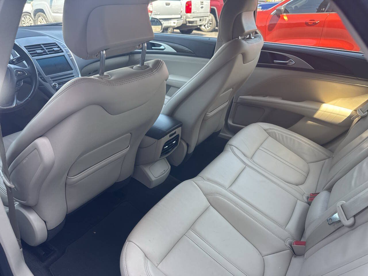 Used 2017 Lincoln MKZ Select w/ Select Plus Package AWD/4WD image 19
