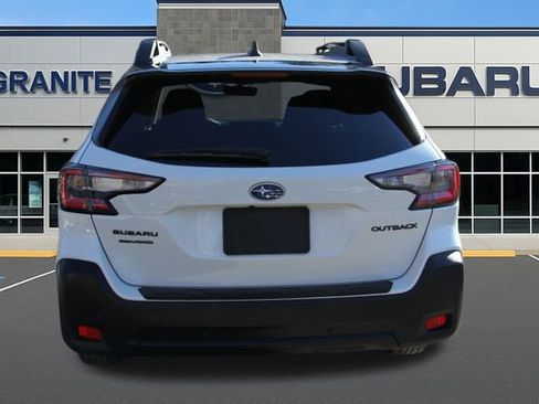 Certified 2025 Subaru Outback Onyx Edition image 8