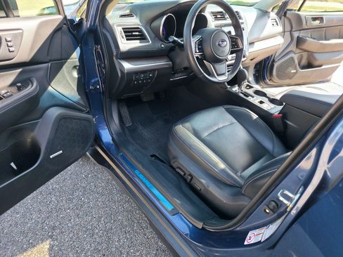 Used 2019 Subaru Outback 2.5i Limited AWD/4WD image 25