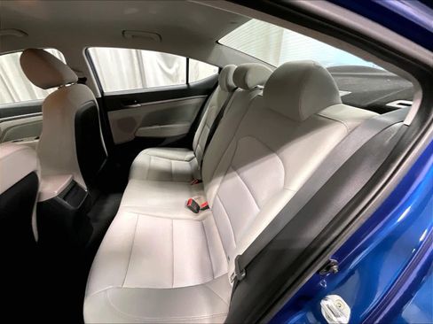 Used 2018 Hyundai Elantra SEL image 15