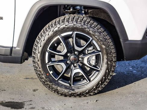 New 2026 Jeep Compass Trailhawk w/ Sun, Sound & Navigation Group image 11