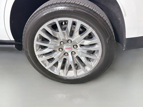 Used 2024 GMC Yukon Denali AWD/4WD image 33