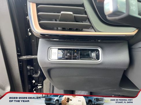 New 2025 Buick Envision Sport Touring image 23