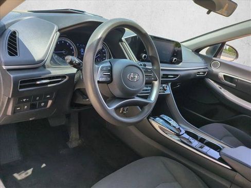 Used 2023 Hyundai Sonata SE FWD image 10