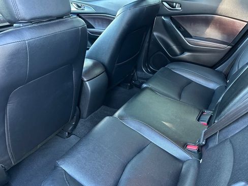 Used 2017 MAZDA MAZDA3 Grand Touring FWD image 12