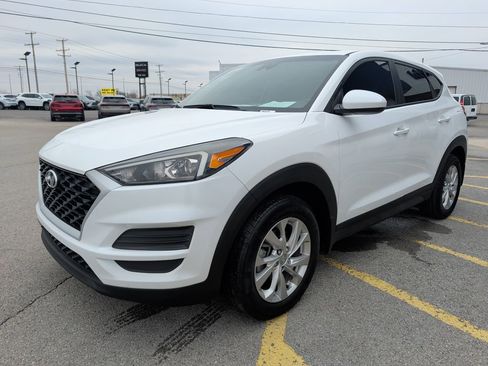 Used 2021 Hyundai Tucson SE image 3