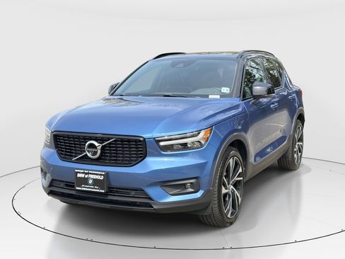 Used 2021 Volvo XC40 T5 R-Design AWD/4WD image 1