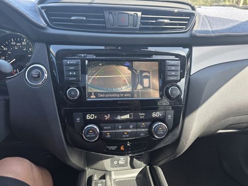 Certified 2020 Nissan Rogue Sport SL w/ Premium Package image 12