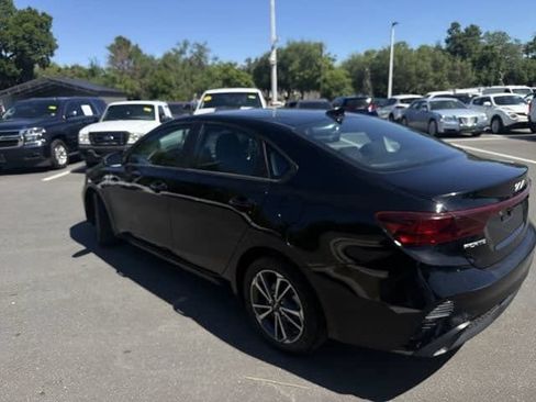 Used 2023 Kia Forte LXS FWD image 11