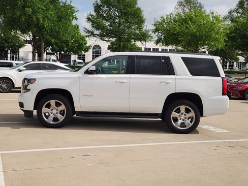 Used 2019 Chevrolet Tahoe LT image 3