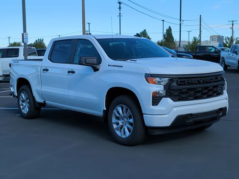 New 2026 Chevrolet Silverado 1500 Custom w/ LPO, Dark Essentials Package image 7