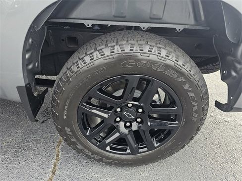 Used 2026 Chevrolet Silverado 1500 Custom w/ Turbomax Blackout Package image 16