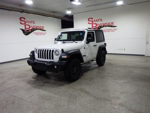 Used 2024 Jeep Wrangler Sport AWD/4WD image 1