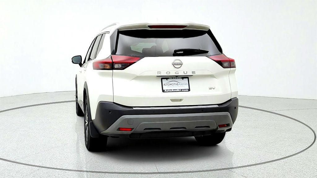 Used 2023 Nissan Rogue SV w/ SV Premium B Package FWD image 6