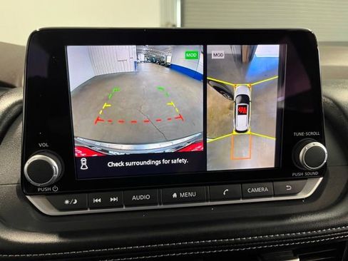 Used 2023 Nissan Rogue SL image 28