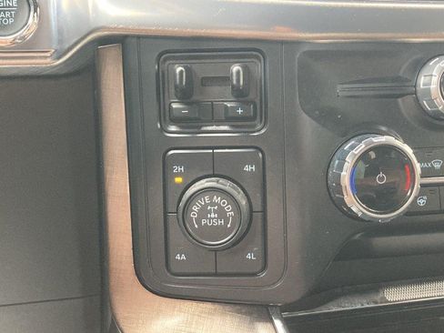 Certified 2025 Ford F150 King Ranch AWD/4WD image 15