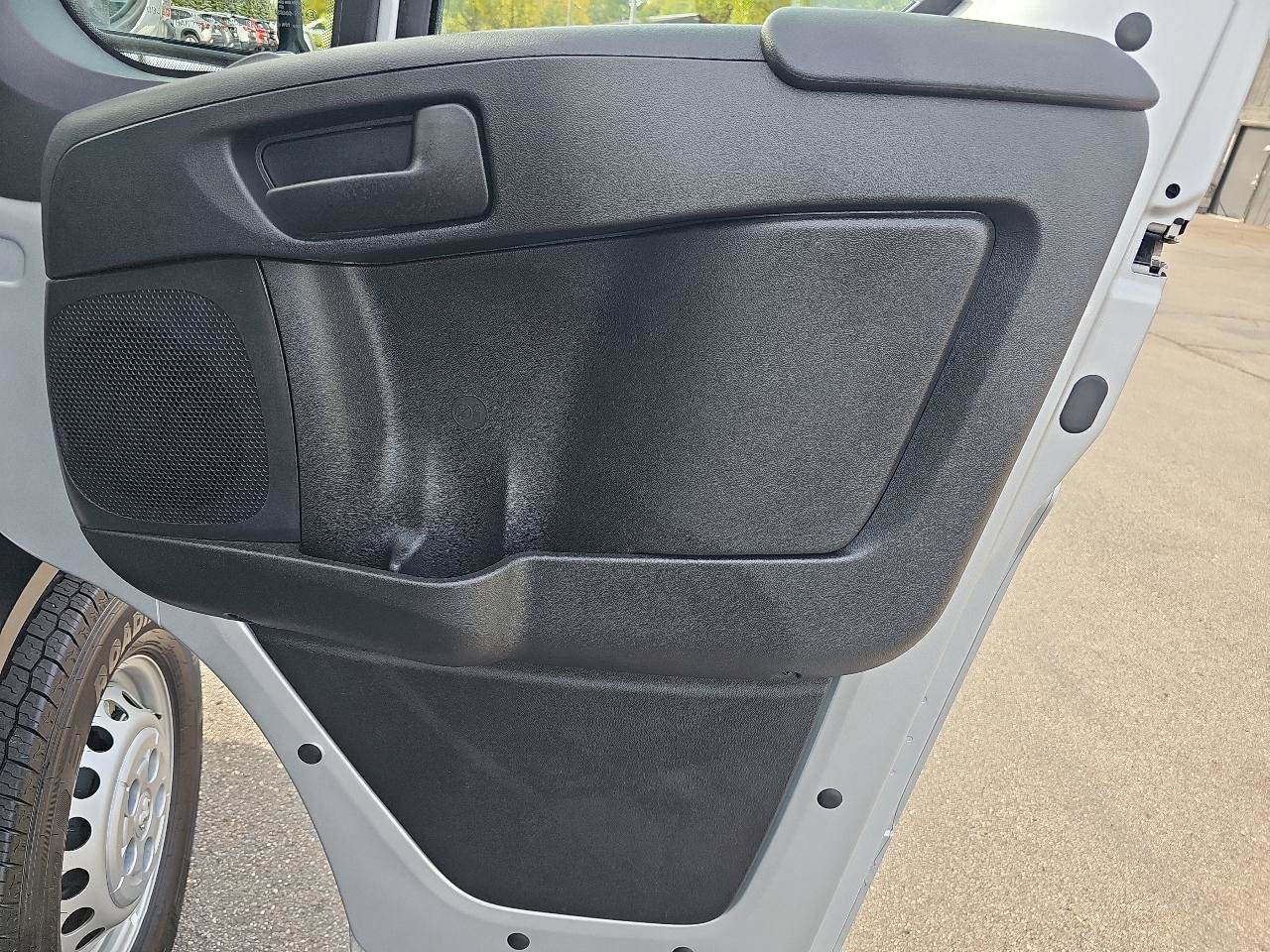 Used 2026 RAM ProMaster 1500 w/ Safety Group FWD image 13