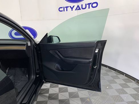Used 2021 Tesla Model Y Performance AWD/4WD image 36