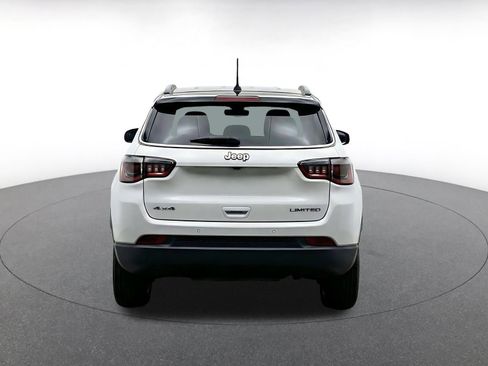 Used 2025 Jeep Compass Trailhawk AWD/4WD image 8