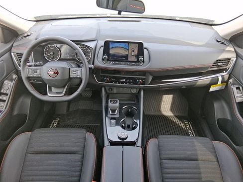New 2026 Nissan Rogue SV AWD/4WD image 10