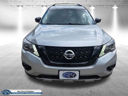 Used 2020 Nissan Pathfinder SL AWD/4WD image 9