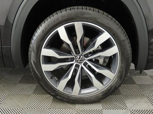 Used 2023 Volkswagen Atlas Cross Sport SEL Premium R-Line image 33