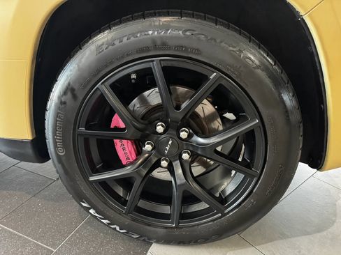 Used 2018 Jeep Grand Cherokee SRT AWD/4WD image 48