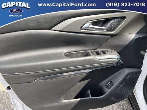 Used 2025 Chevrolet Traverse LT w/ Midnight/Sport Edition FWD image 20