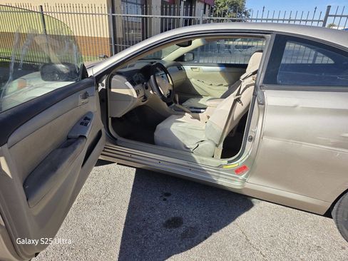 Used 2004 Toyota Solara SE Sport image 9