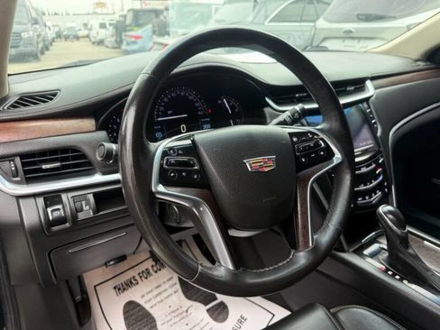 Used 2019 Cadillac XTS Luxury image 18