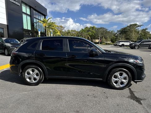 Used 2024 Honda HR-V LX image 6