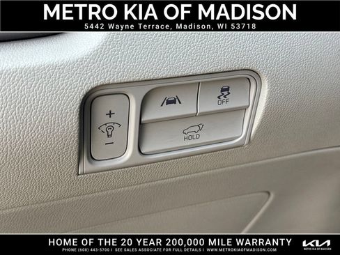 Used 2023 Kia Sorento EX AWD/4WD image 13