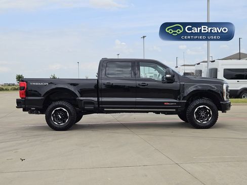 Used 2025 Ford F250 Platinum w/ Tremor Off-Road Package AWD/4WD image 7